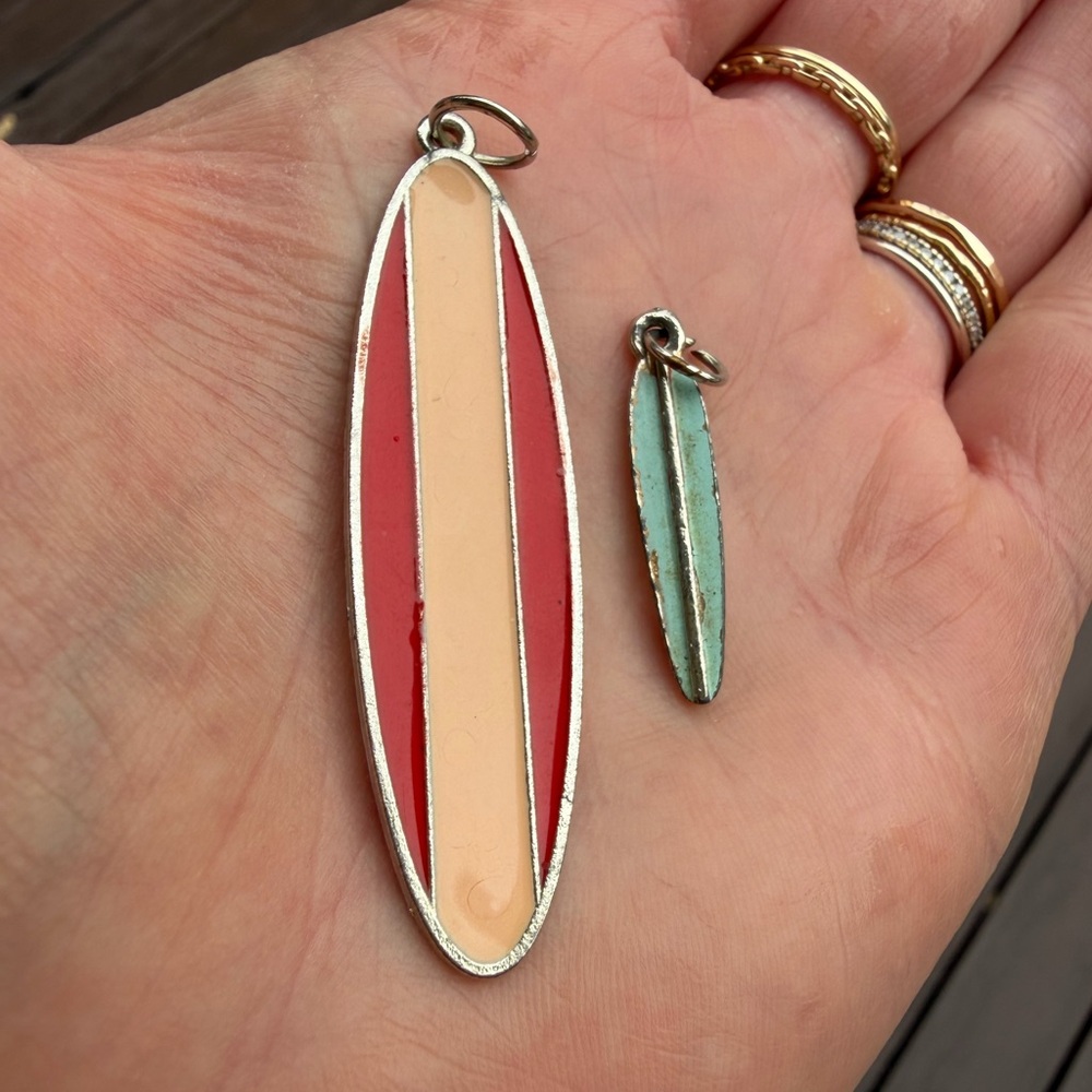 Vintage surfboard keychains